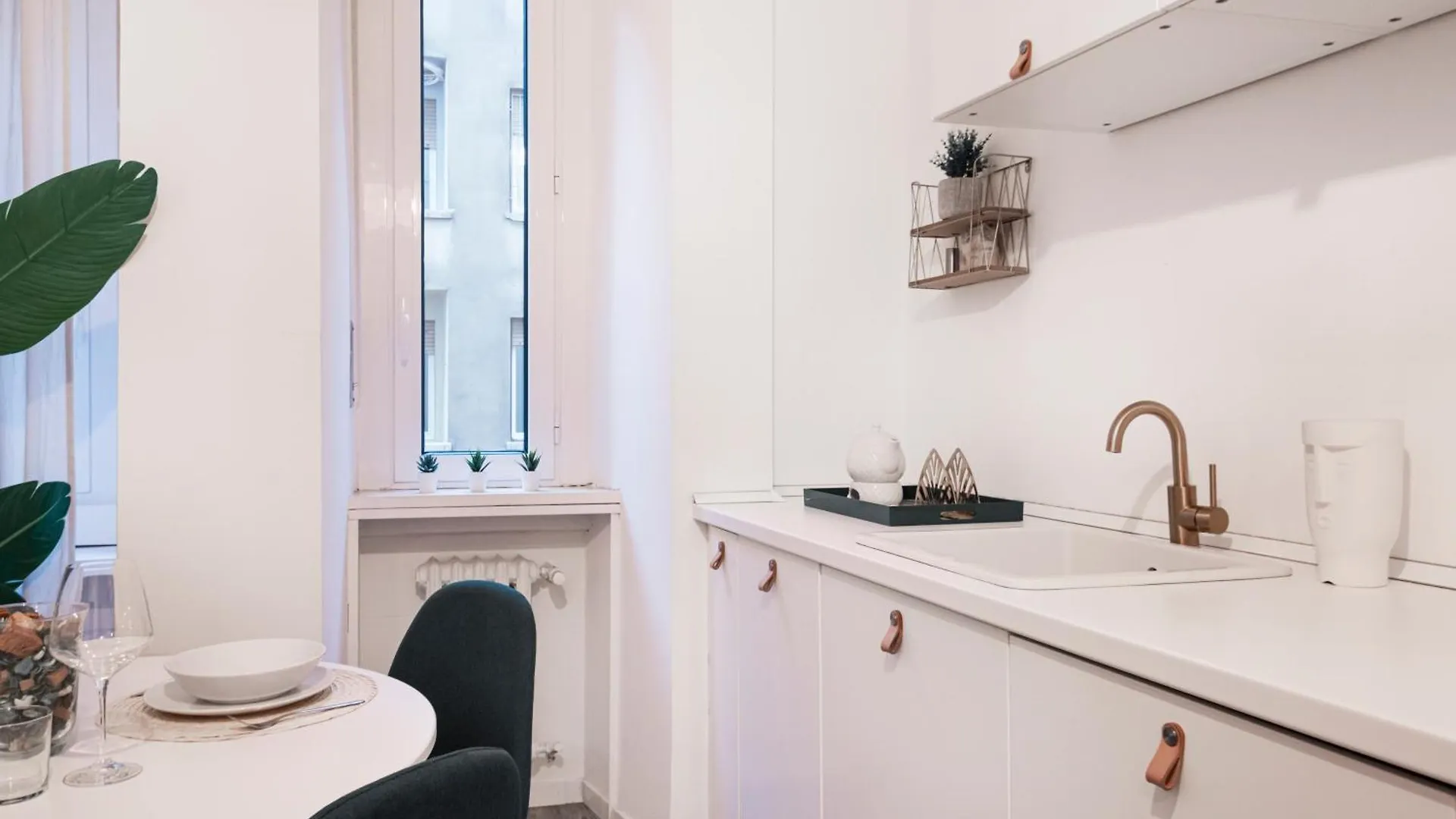 Central Wonderful Flat Repubblica Central Station Milan Apartment